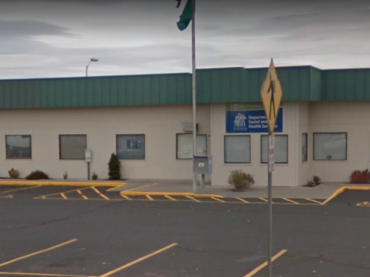 Exterior photo of Goldendale customer service office