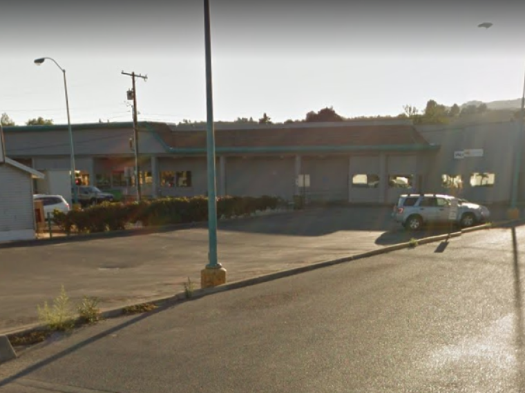 Exterior photo of Omak office